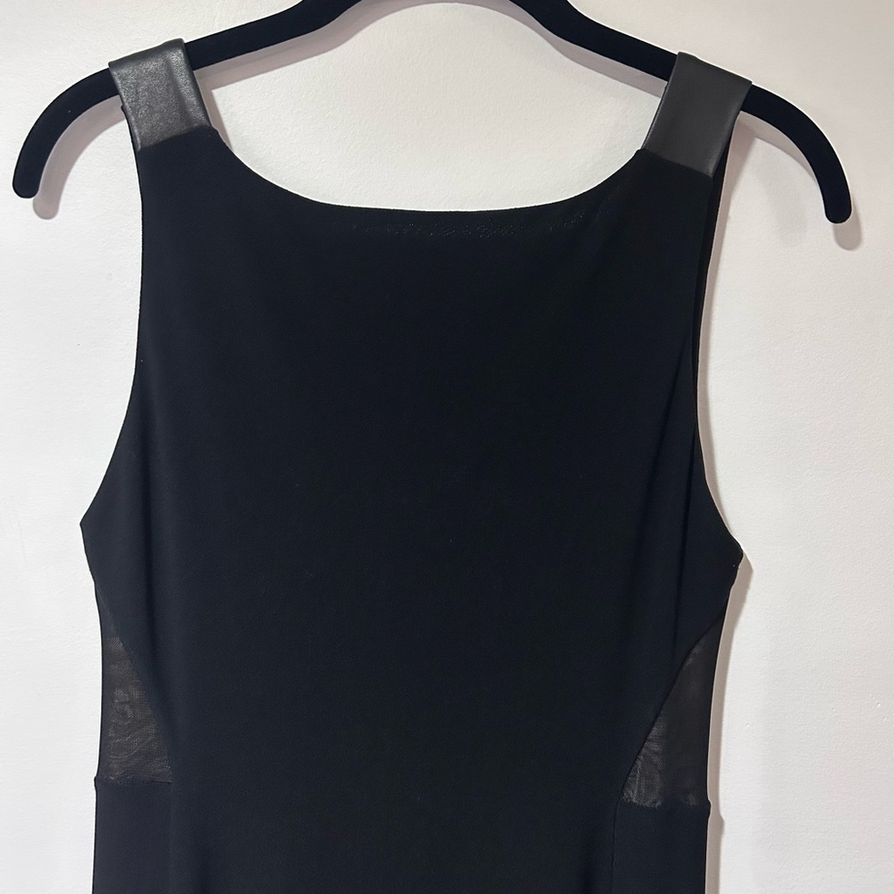 Alice + Olivia Black Sleeveless Sheath Midi Dress